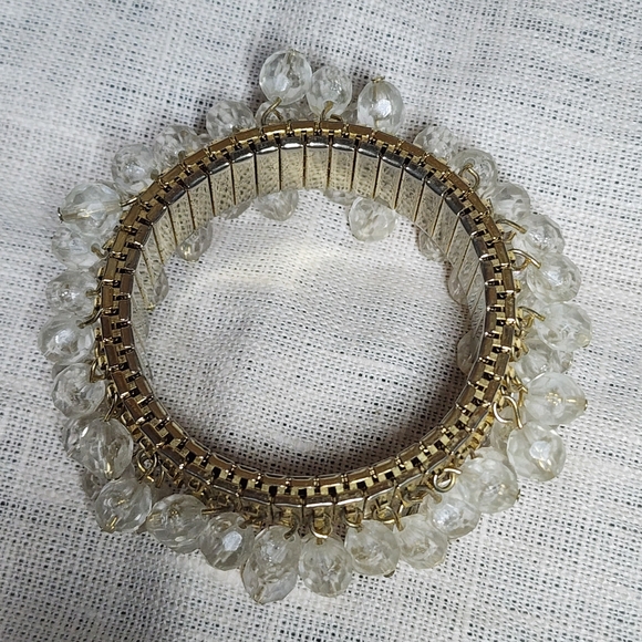 Vintage Cha Cha Beaded Bracelet Stretchy Gold Tone Crystal Charms - Picture 3 of 8
